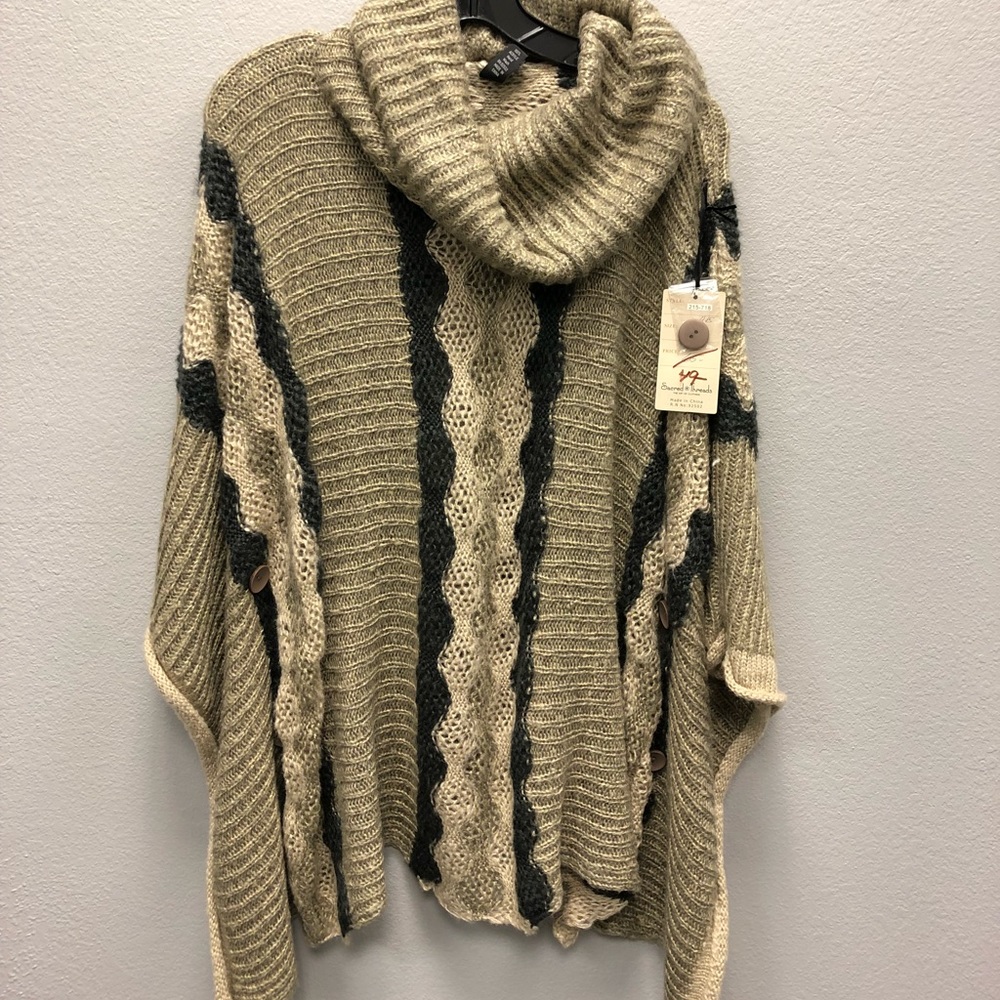Turtleneck poncho